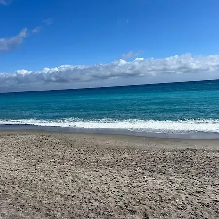Vue Sur Apartamento Pietra Ligure